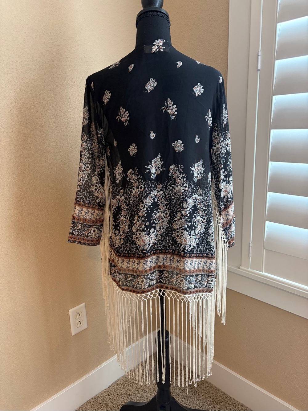 Abercrombie & Fitch Kimono Shawl Swim Suit Coverup Size XS Fringed Boho Chic I4 - Picture 3 of 10
